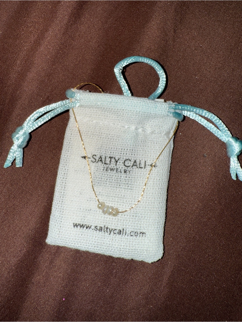 Salty Cali Gold Pearl Trio Necklace - White Pearls
